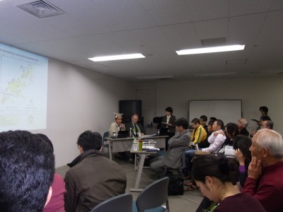 講演するジョク・ジョウ氏