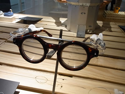 水を入れて度数を変える眼鏡